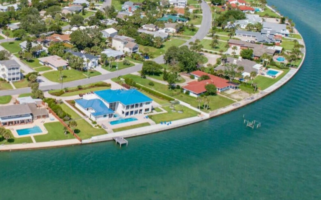 Davis Shores