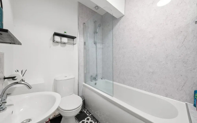Spacious City Apartment in Birmingham