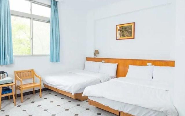 Ta Ti Hotel