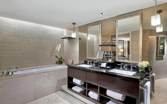 Mandarin Oriental, Jakarta