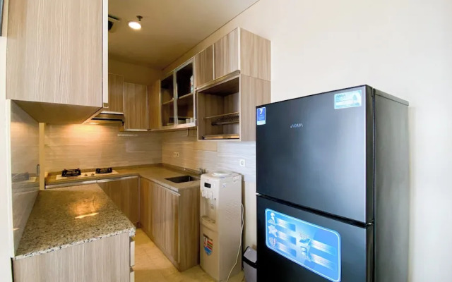 Modern Look 2Br At Lucky Tower Residence Apartment