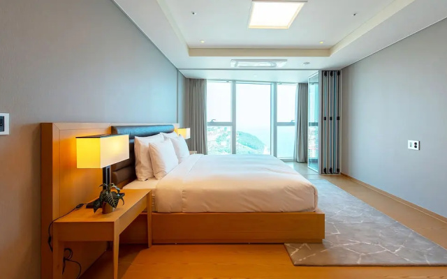 LCT Residence