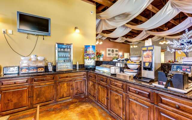 Comfort Inn Pomona near Fairplex