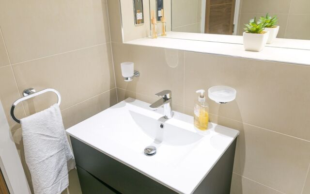 Riverside Apartments Stamford