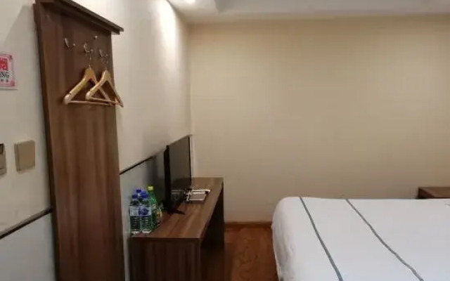 Changchun Yake Fashion Hotel