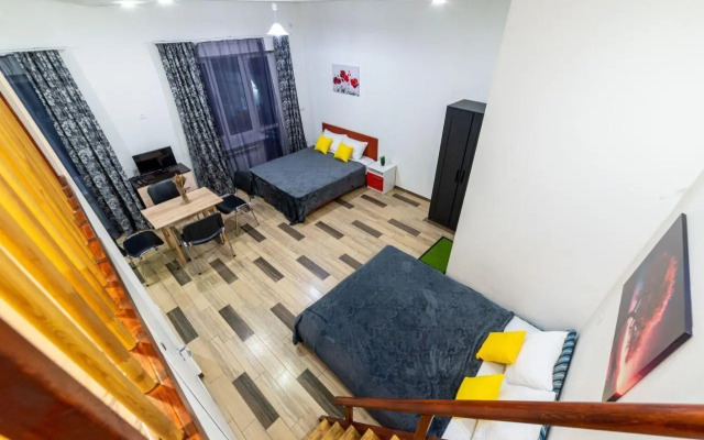 В центре на улице Гончарная 21