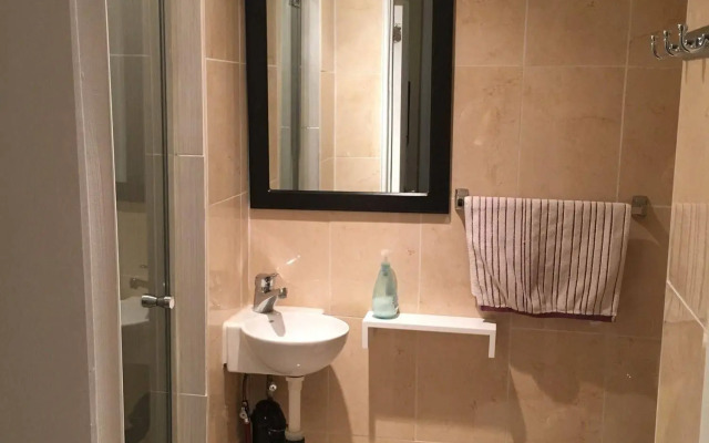 Toronto Garden Inn Bed and Breakfast