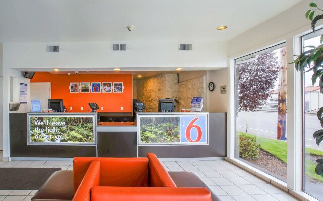 Motel 6 Coos Bay #1244