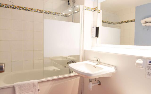 KYRIAD BELLEGARDE - Genève