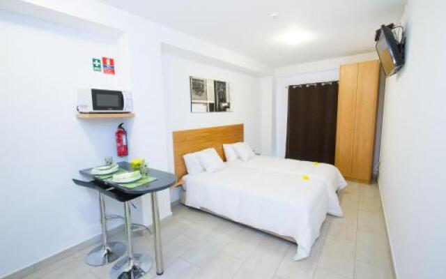 Esmeralda Holidays Apartments