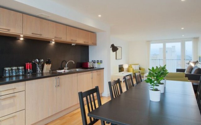 Bell Street Residence