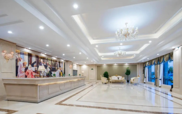 Vienna International Hotel of  Yingbin Road Altay Airport