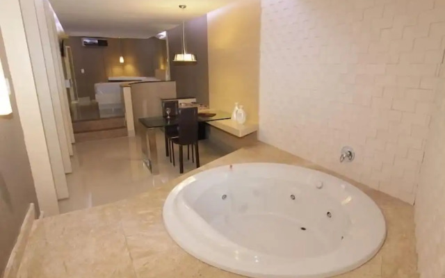 Raru's Via Costeira - Adults Only