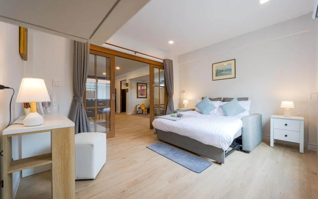 5 Bedroom Pool Villa In City Center- Bv1
