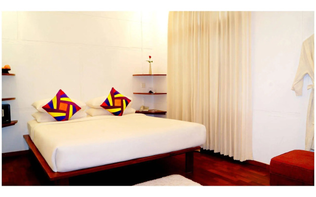 Oasis Hotel