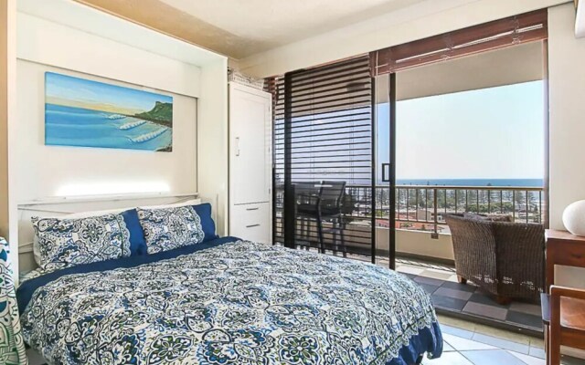 Spacious 2 Bedroom Apartment With Panoramic Views