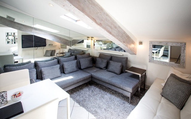 2 room CROISETTE behind CARLTON HOTEL (NEW)