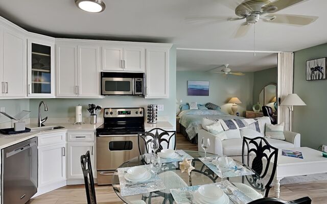 Estero Beach and Tennis 705c
