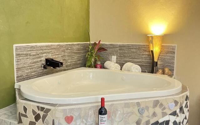 Hokhmah Heart Hotel