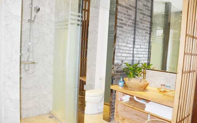 Qingju Chengdu Sports Center Branch