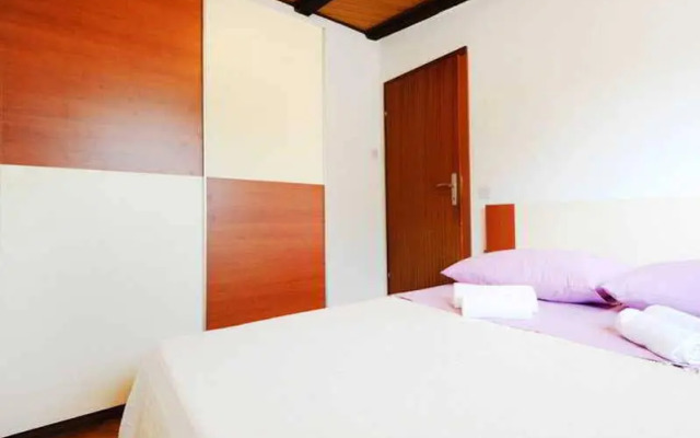 Teatro Apartments