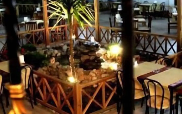 Idyros Hotel