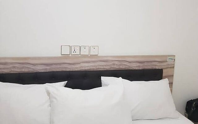 Z'Bass Hotel & Resort
