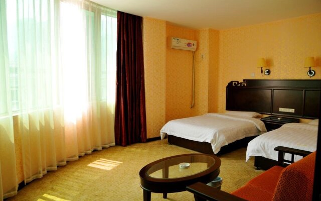 Longsheng Hotel