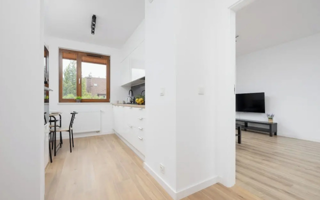 Workspace With Parking by Renters