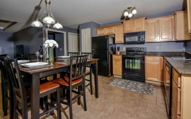 Birdie's Bliss 2BR Condo Sleeps 6!