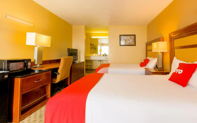 OYO Hotel Lebanon MO I-44