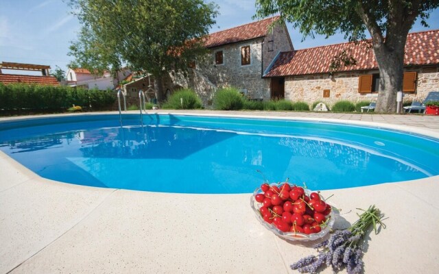 Awesome Home in Lozovac With Wifi and 3 Bedrooms