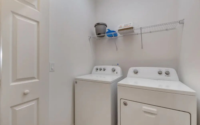 14 Bdrm 11 Bath Villa For 30