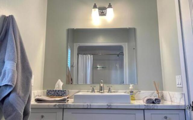 Grandview Heights Vacation Homes – Grey Mist