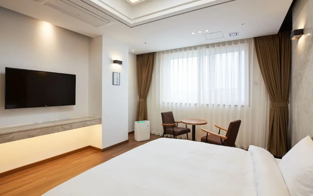 Noble Stay Hotel