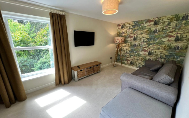 Ravenstone Lodge Country House Hotel