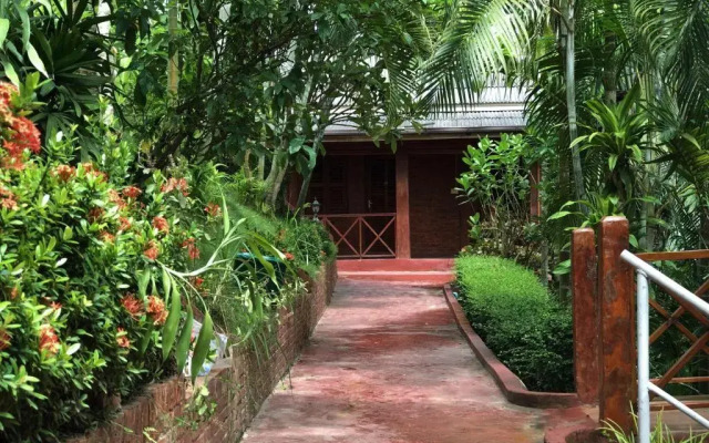 Mekong Riverside Lodge