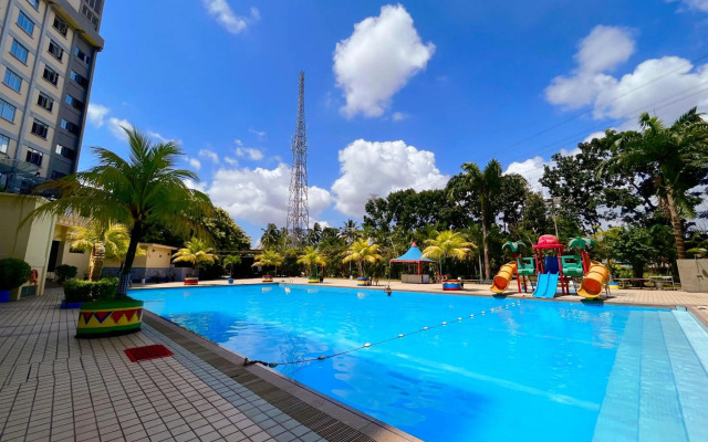 Golden View Hotel