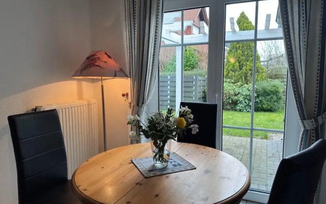Ferienhaus mit Garten in Zingst