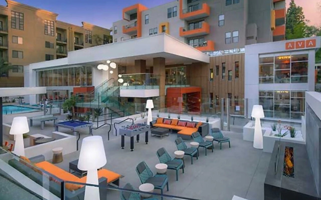 Studio City Universal Apartments