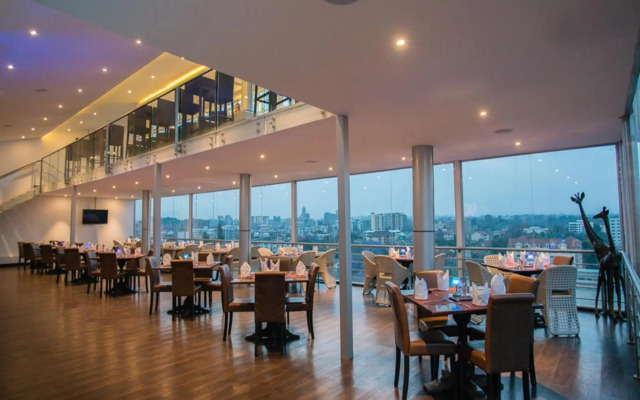 Cloud Hotel & Suites
