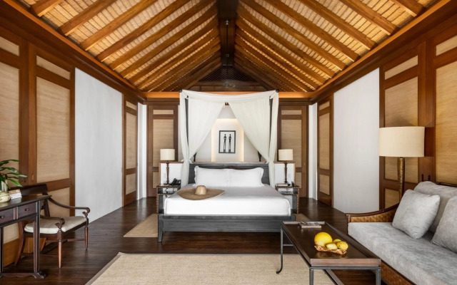 Pangulasian Island Resort