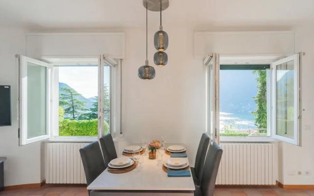 The Secret Lake View by Rent all Como