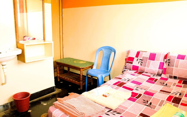 I-ROOMZ Surya Deluxe Lodge