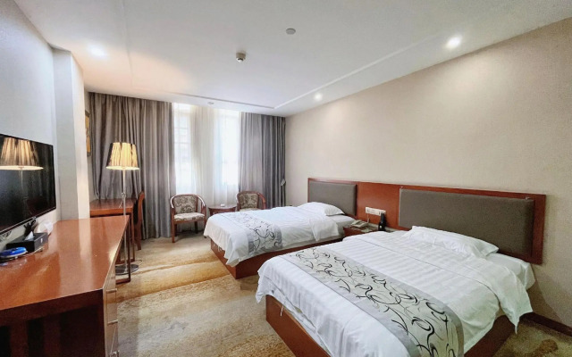Bohui Boutique Hotel (Wuhan High-speed Railway Station Honggangcheng Subway Station)