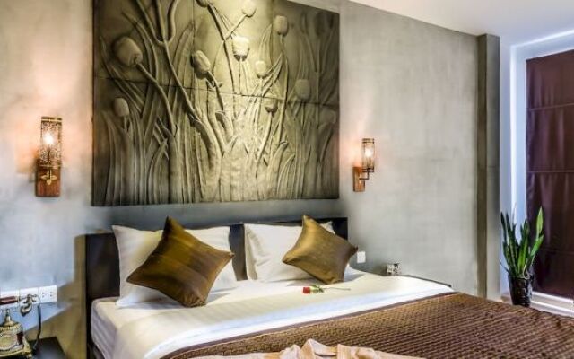 The Palm Boutique