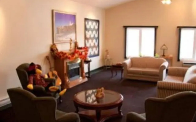 Fisherman's Landing Inn