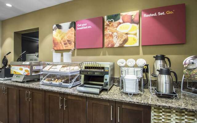 Comfort Suites Saskatoon