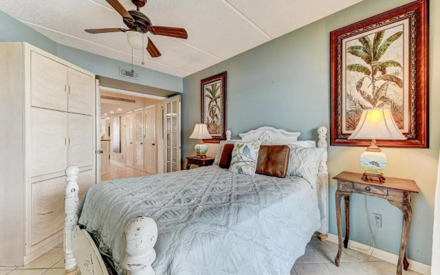 Windjammer Apartment 412