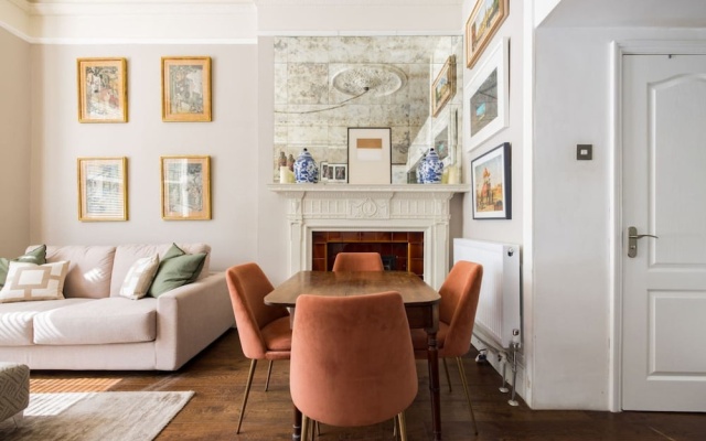 Victorian Blush 1BR Near Portobello Notting Hill